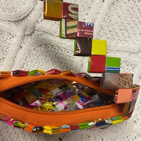 Handmade wrapper hand bag - Picture 2 of 4